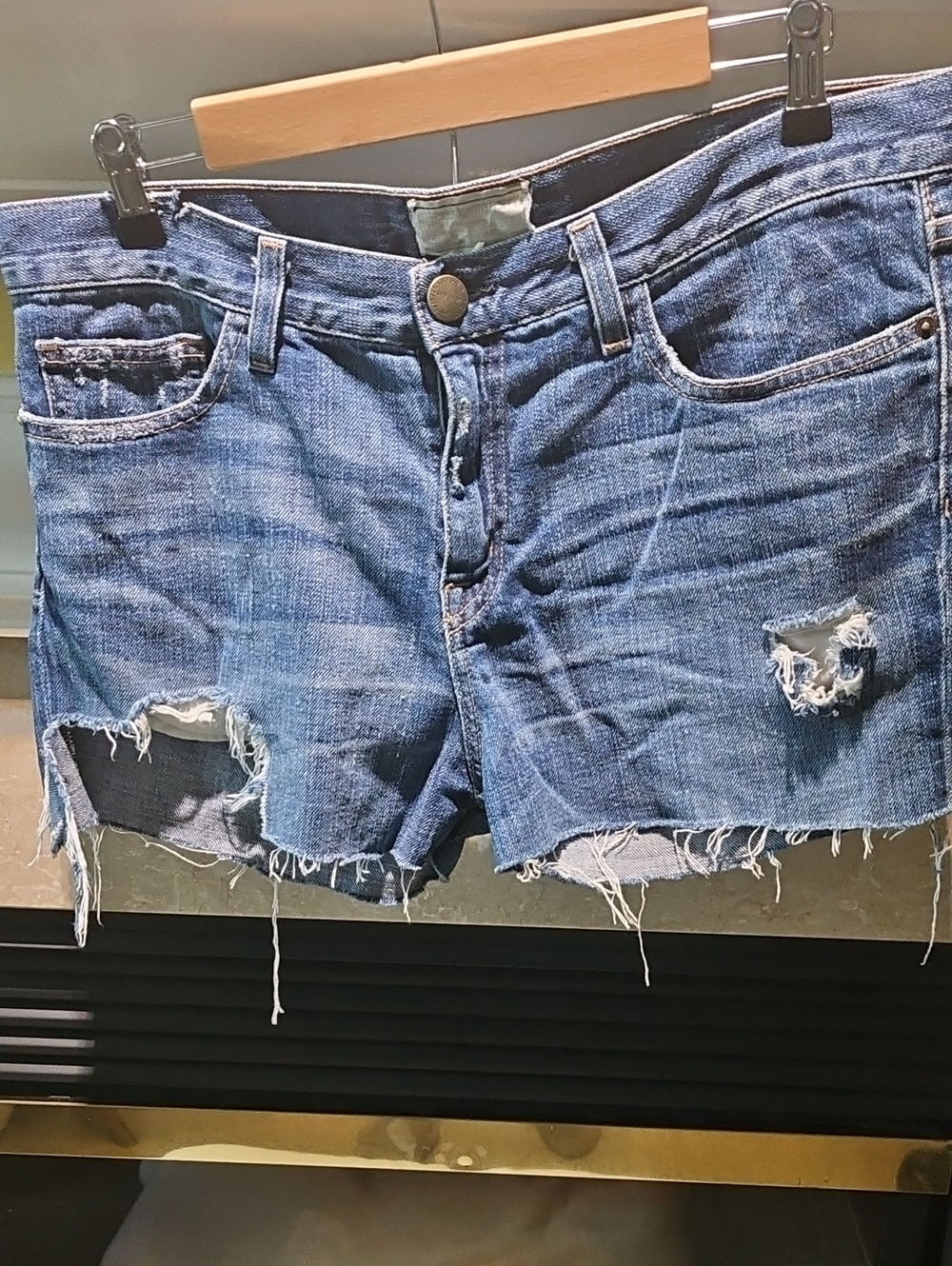 Current Elliott Destressed (On Purpose) Denim Shorts Size 29